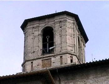 BTS su torre campanaria a Perugia